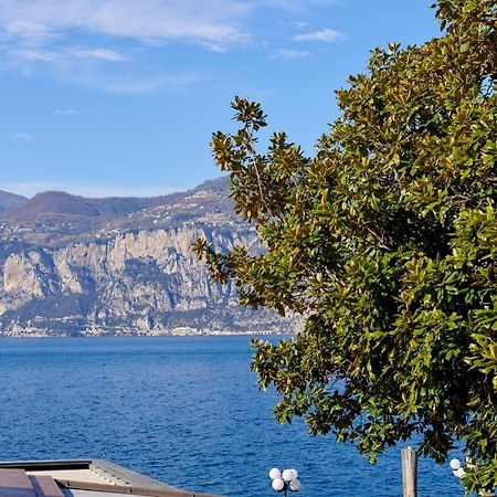 Lake Front Casa Christina Мальчезине Экстерьер фото